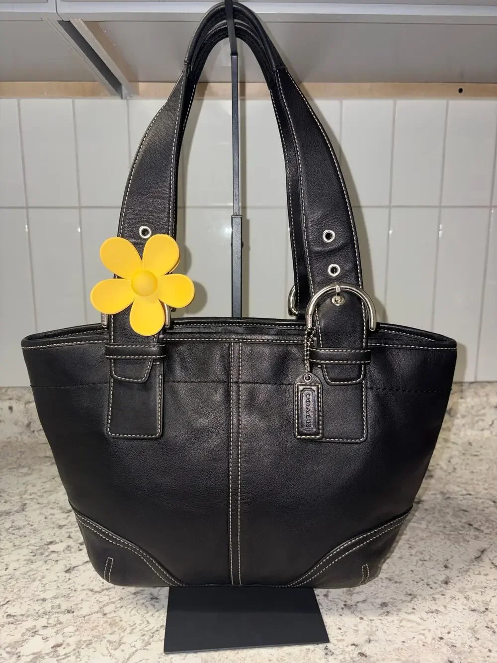 Y2K Vintage Coach Black Leather Tote Cream Stitch Hangtag 9544